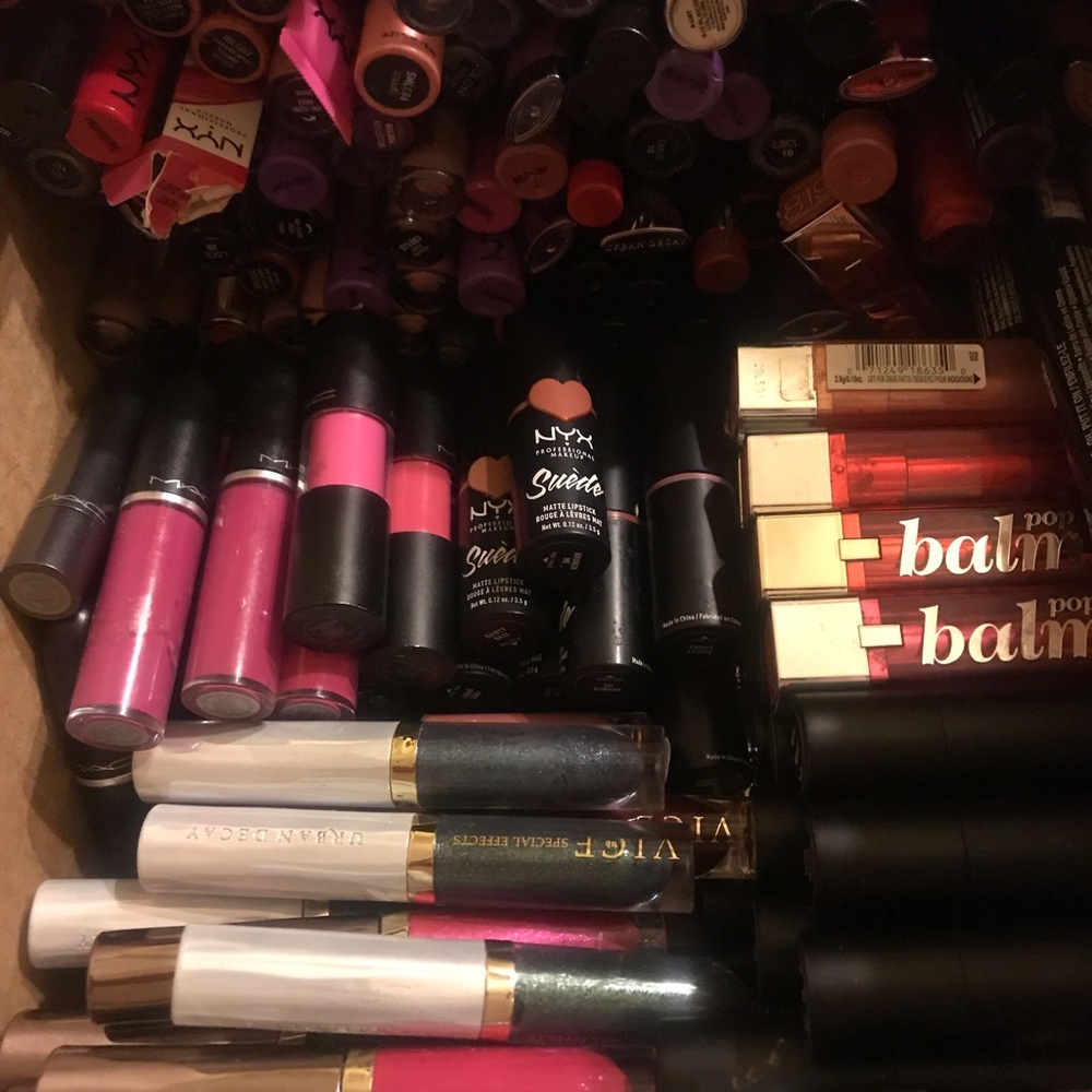 make up lot tonight only! - Picture 6 of 8